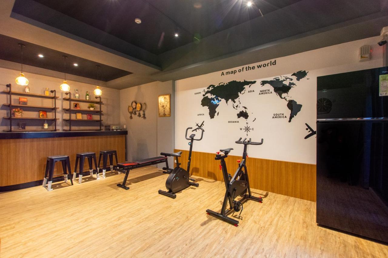 藏青民宿the Wind Guesthouse-Youth Inn Tainan Exteriör bild