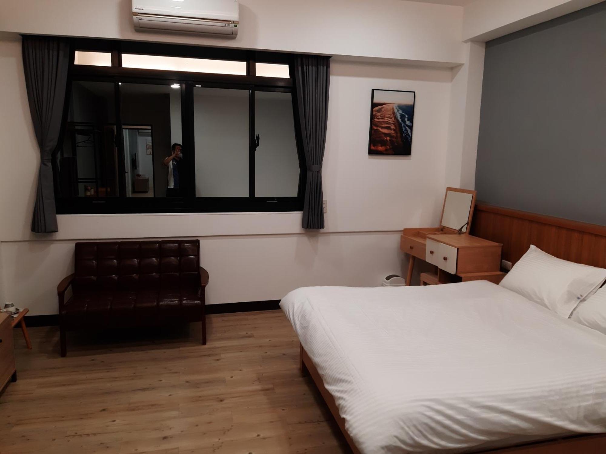藏青民宿the Wind Guesthouse-Youth Inn Tainan Rum bild